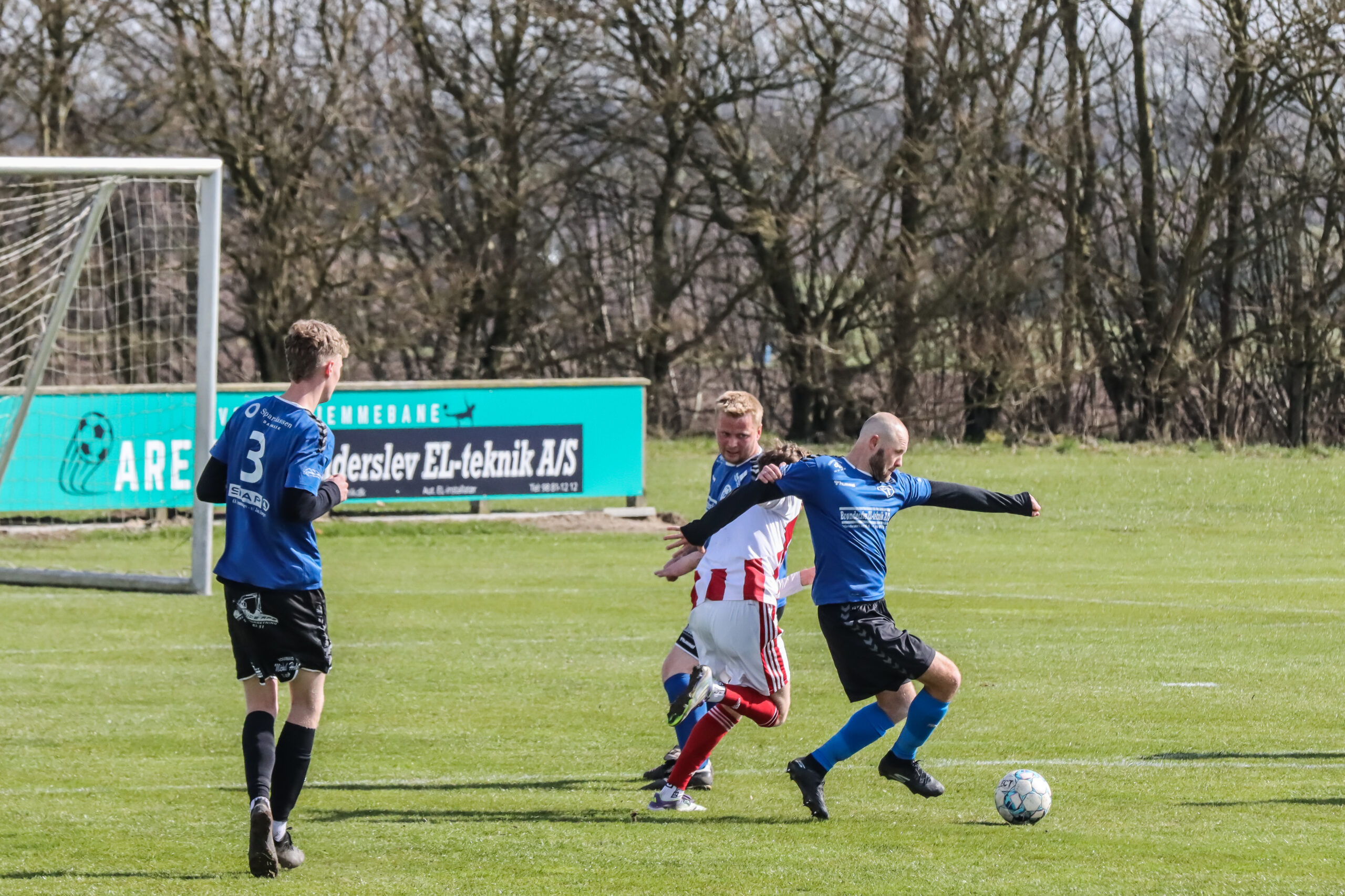 ØBI godt fra start i Serie 4 fodbold